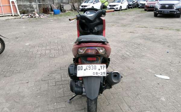 YAMAHA LEXI