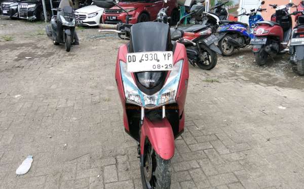 YAMAHA LEXI