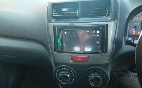 TOYOTA  AVANZA  VELOZ