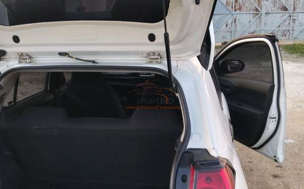DAIHATSU AYLA