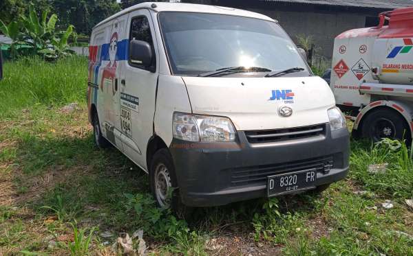 DAIHATSU GRAN MAX BLIND VAN