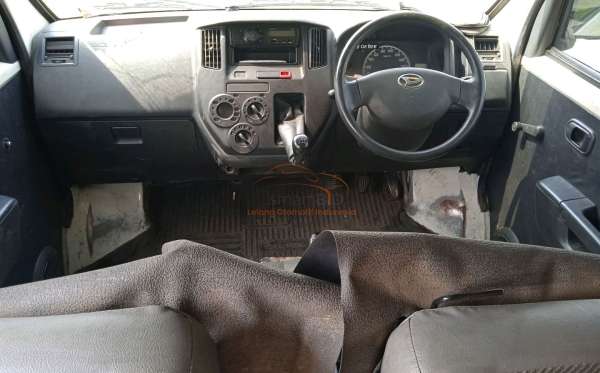 DAIHATSU GRAN MAX BLIND VAN