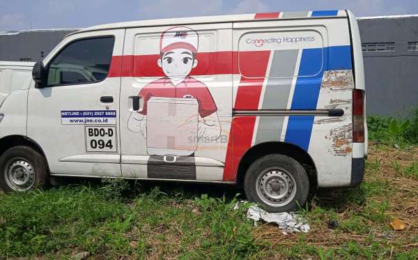 DAIHATSU GRAN MAX BLIND VAN