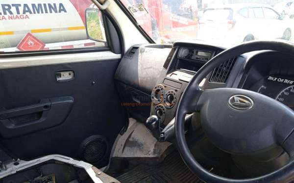 DAIHATSU GRAN MAX BLIND VAN