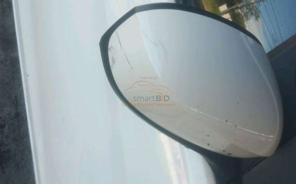 HONDA  BRIO  SATYA E