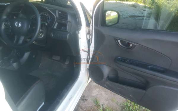 HONDA  BRIO  SATYA E