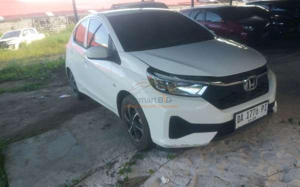 HONDA  BRIO  SATYA E
