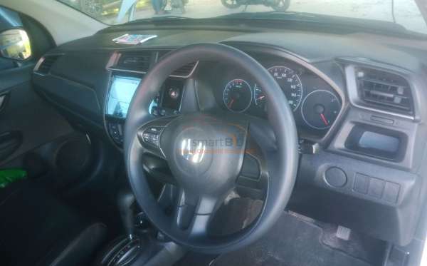 HONDA  BRIO  SATYA E