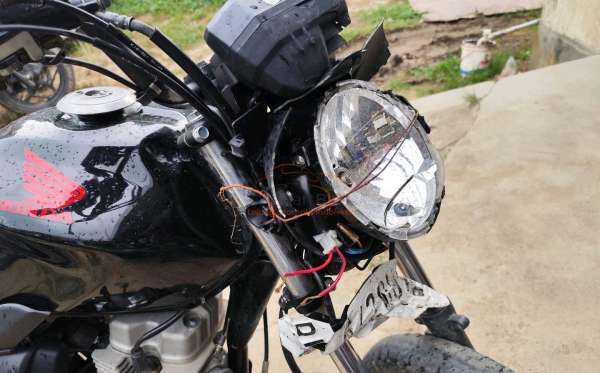 HONDA CB 150 Verza