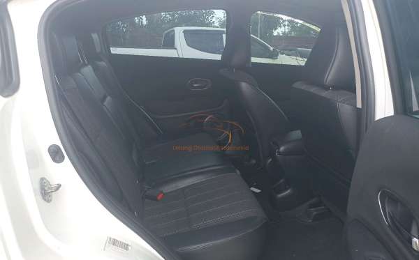 HONDA HRV RU1 1.5 E