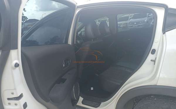 HONDA HRV RU1 1.5 E