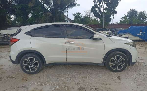 HONDA HRV RU1 1.5 E