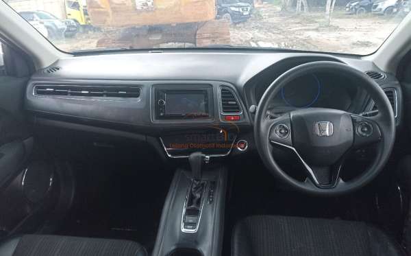 HONDA HRV RU1 1.5 E