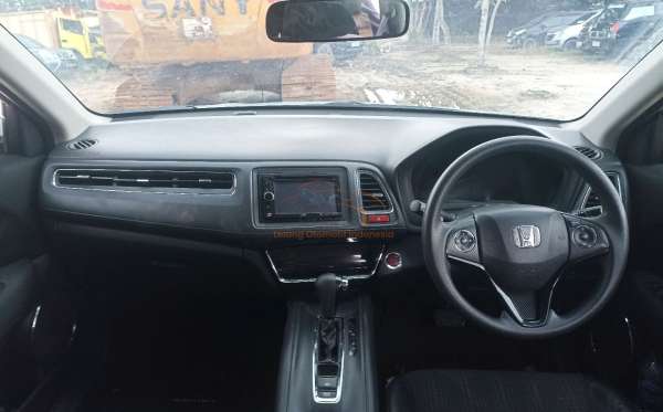 HONDA HRV RU1 1.5 E