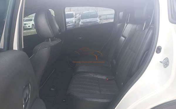 HONDA HRV RU1 1.5 E