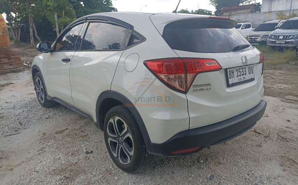 HONDA HRV RU1 1.5 E