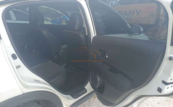 HONDA HRV RU1 1.5 E