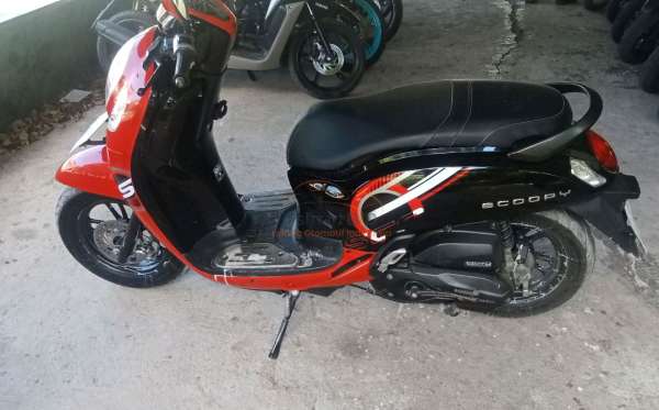 HONDA  SCOOPY