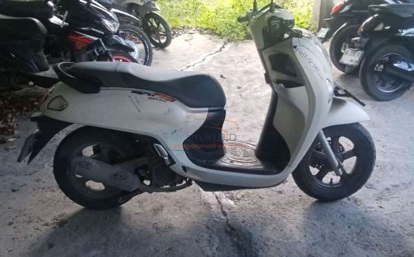 HONDA SCOOPY FI