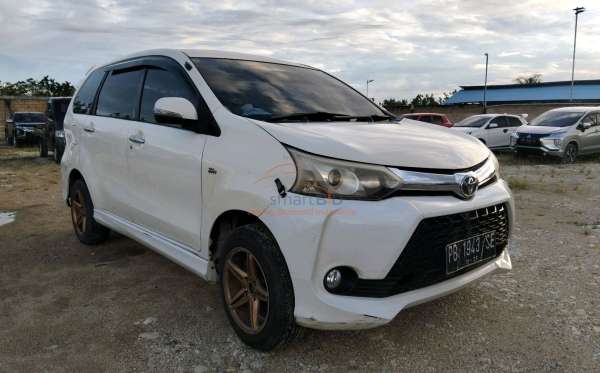 TOYOTA AVANZA