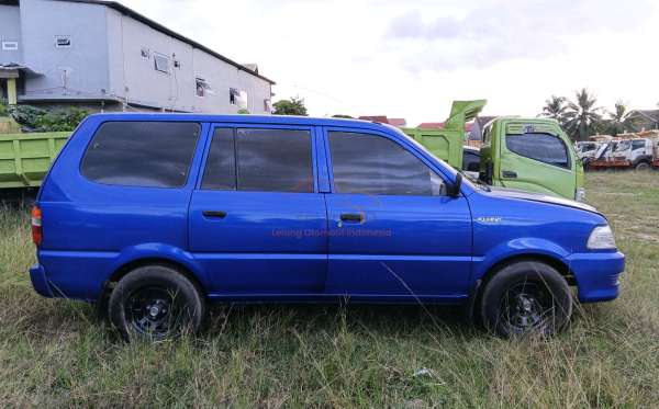 TOYOTA  KIJANG  KF83