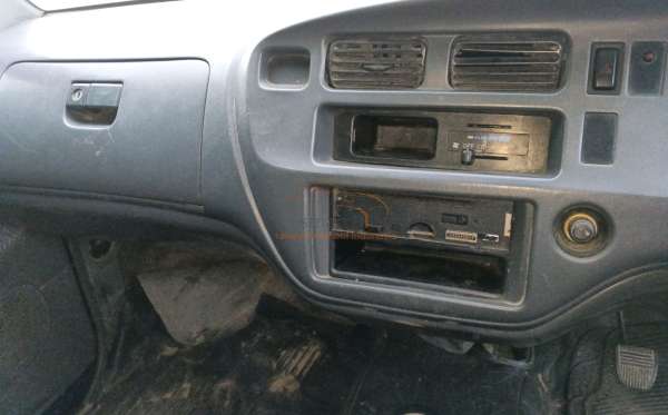 TOYOTA  KIJANG  KF83