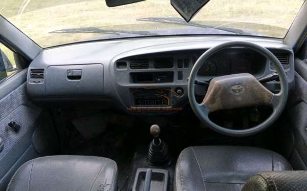 TOYOTA  KIJANG  KF83