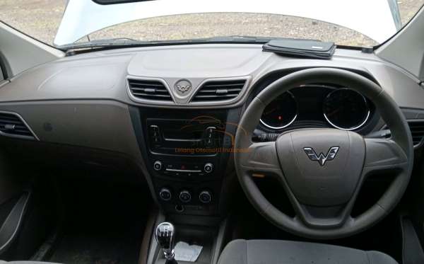 WULING CONFERO 1.5