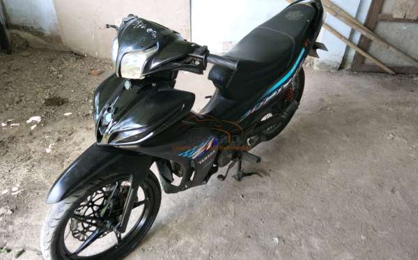 YAMAHA  JUPITER Z1