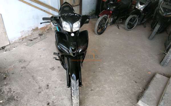 YAMAHA  JUPITER Z1