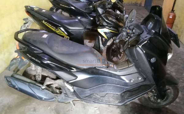 YAMAHA  NMAX
