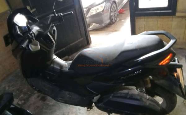 YAMAHA  NMAX