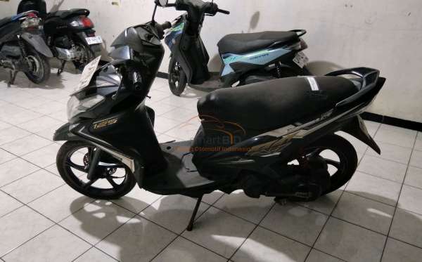 YAMAHA  XEON