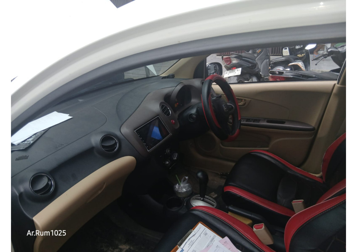 HONDA  BRIO  DD2 1.3 E
