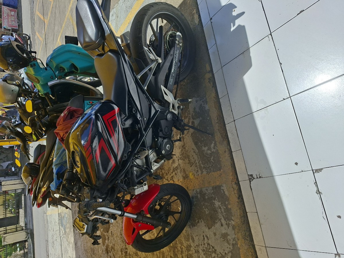 HONDA CBR 150 R
