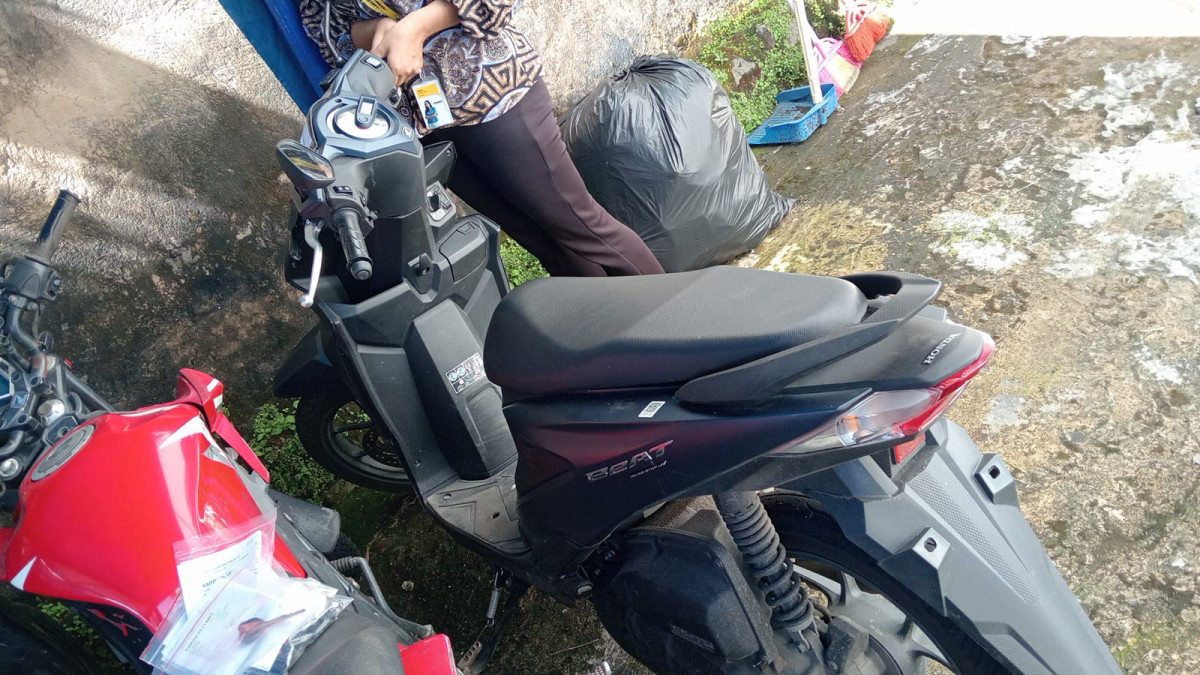 HONDA  BEAT