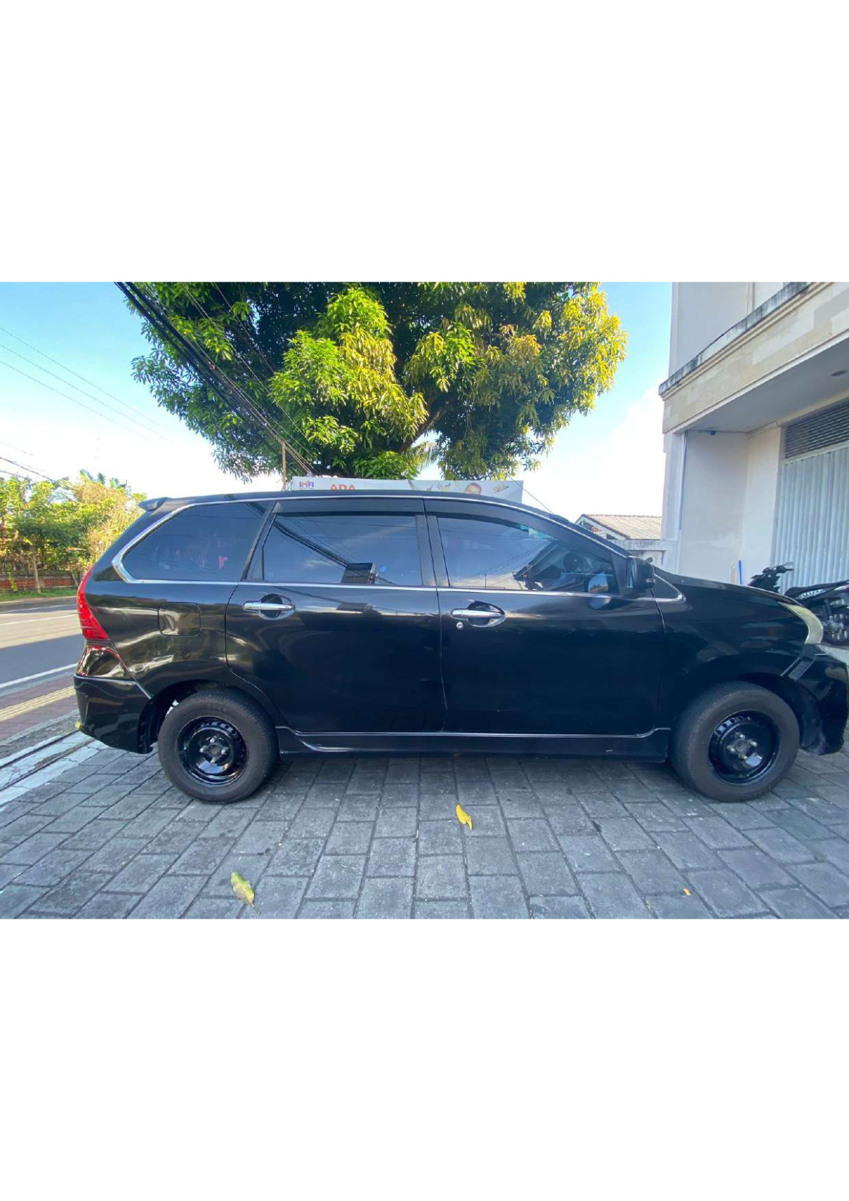 DAIHATSU XENIA  R