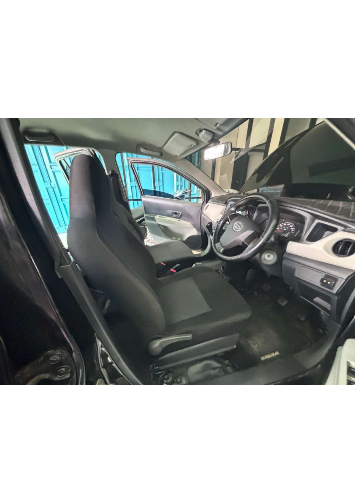 DAIHATSU  SIGRA  D