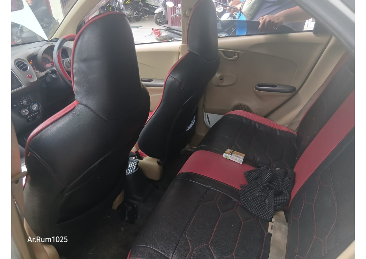 HONDA  BRIO  DD2 1.3 E