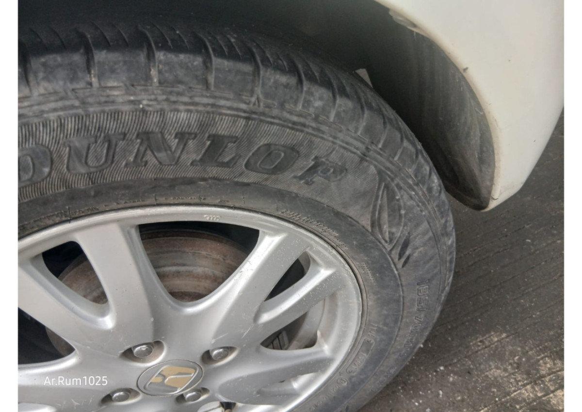 HONDA  BRIO  DD2 1.3 E