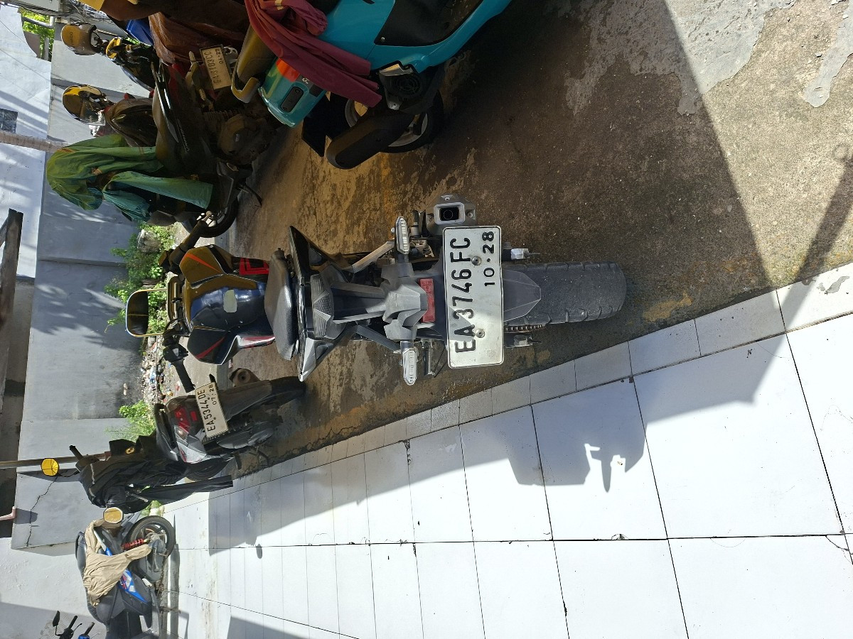 HONDA CBR 150 R
