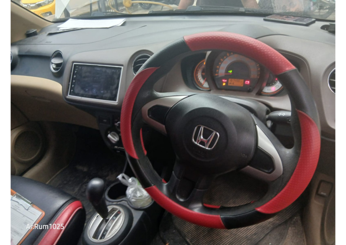 HONDA  BRIO  DD2 1.3 E