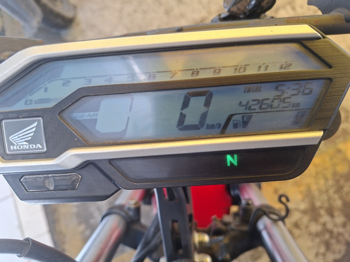 HONDA CBR 150 R