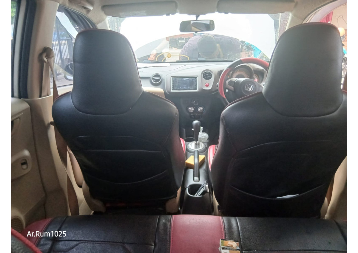 HONDA  BRIO  DD2 1.3 E
