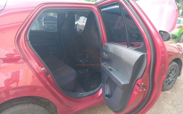 DAIHATSU AYLA 1.2R