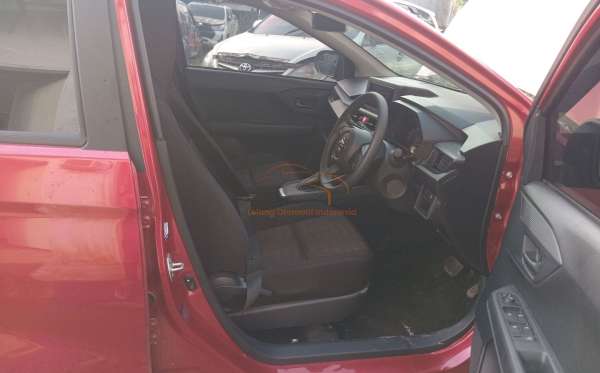 DAIHATSU AYLA 1.2R