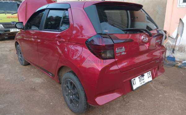 DAIHATSU AYLA 1.2R