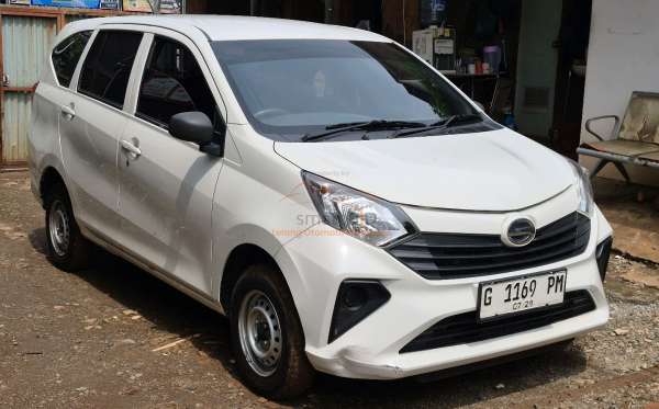 DAIHATSU SIGRA D
