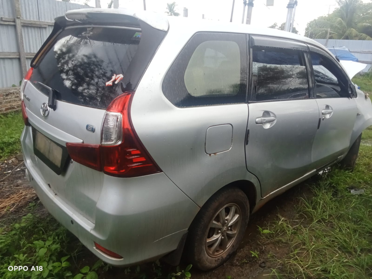TOYOTA AVANZA 1.3 E