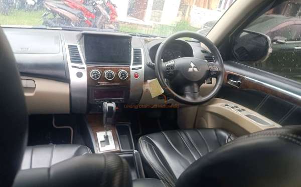 MITSUBISHI PAJERO SPORT 2.5 HP (4X2) A/T